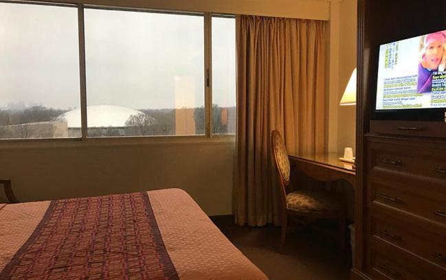 Golden Hotel,